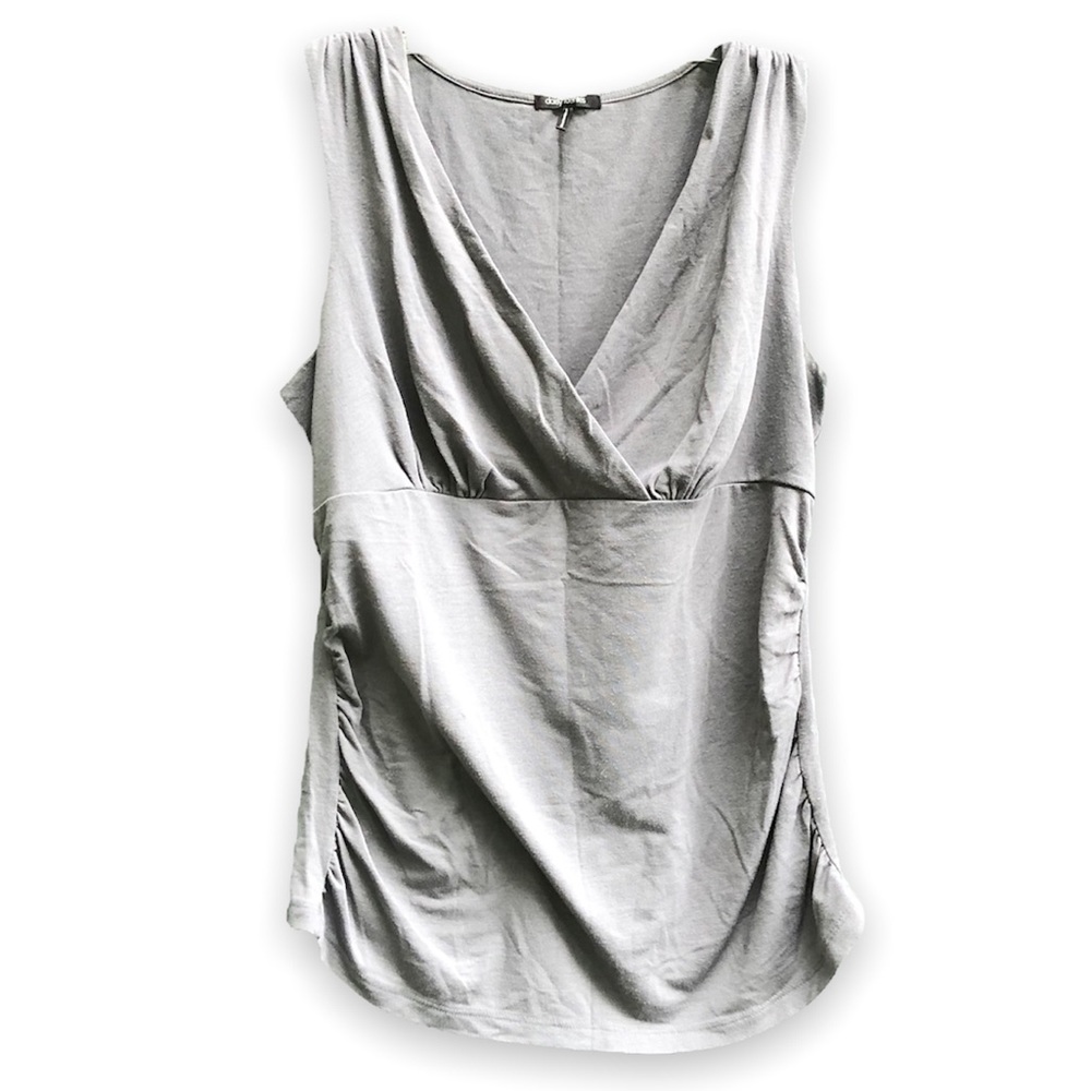 Sleeveless Slate Gray Top with Ruched Sides - Daisy Fuentes - L